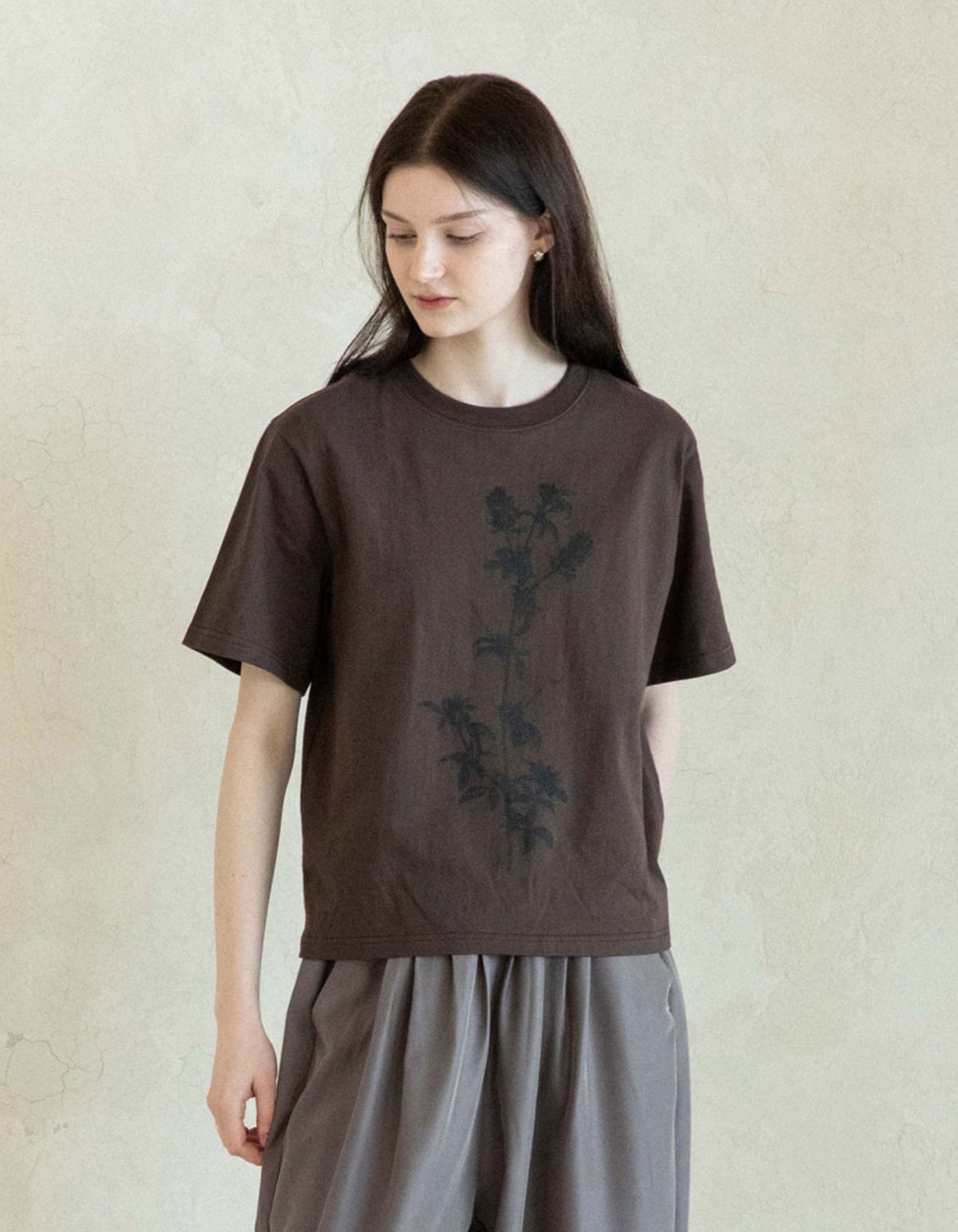 Flower T-shirt (Brown)